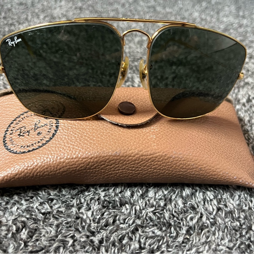 Ray-Ban Gold Frame Sunglasses with Black Lenses - Picture 2 of 5